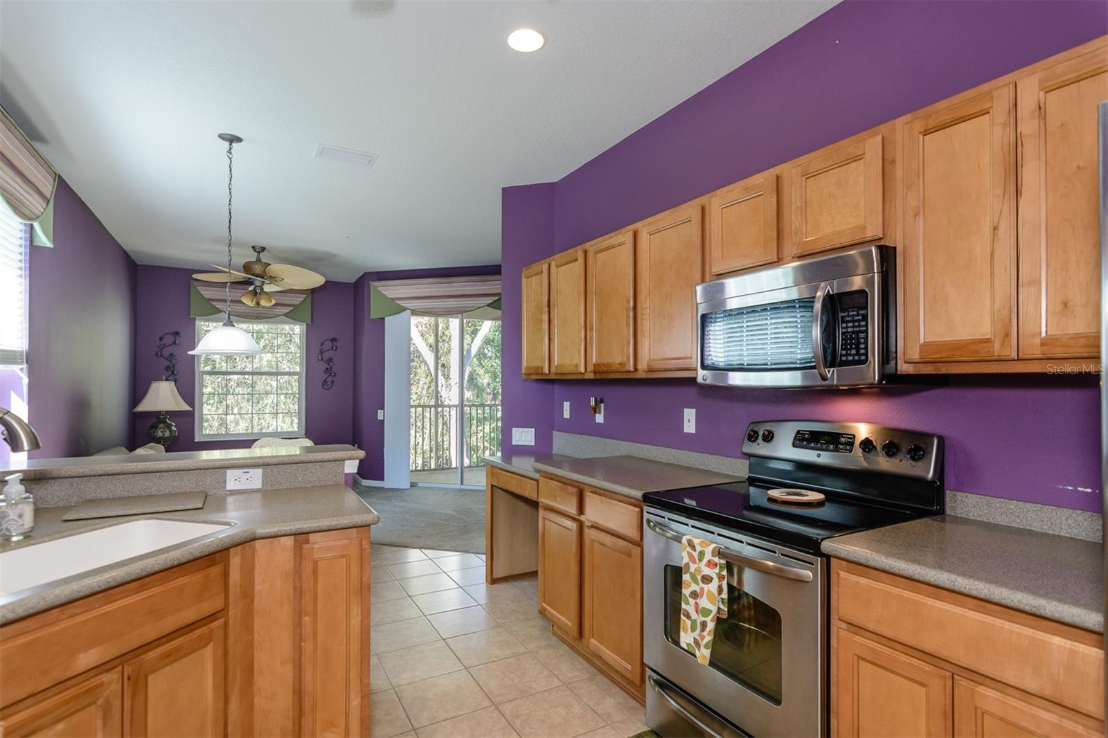 COACHMAN RESERVE CONDO - Residential