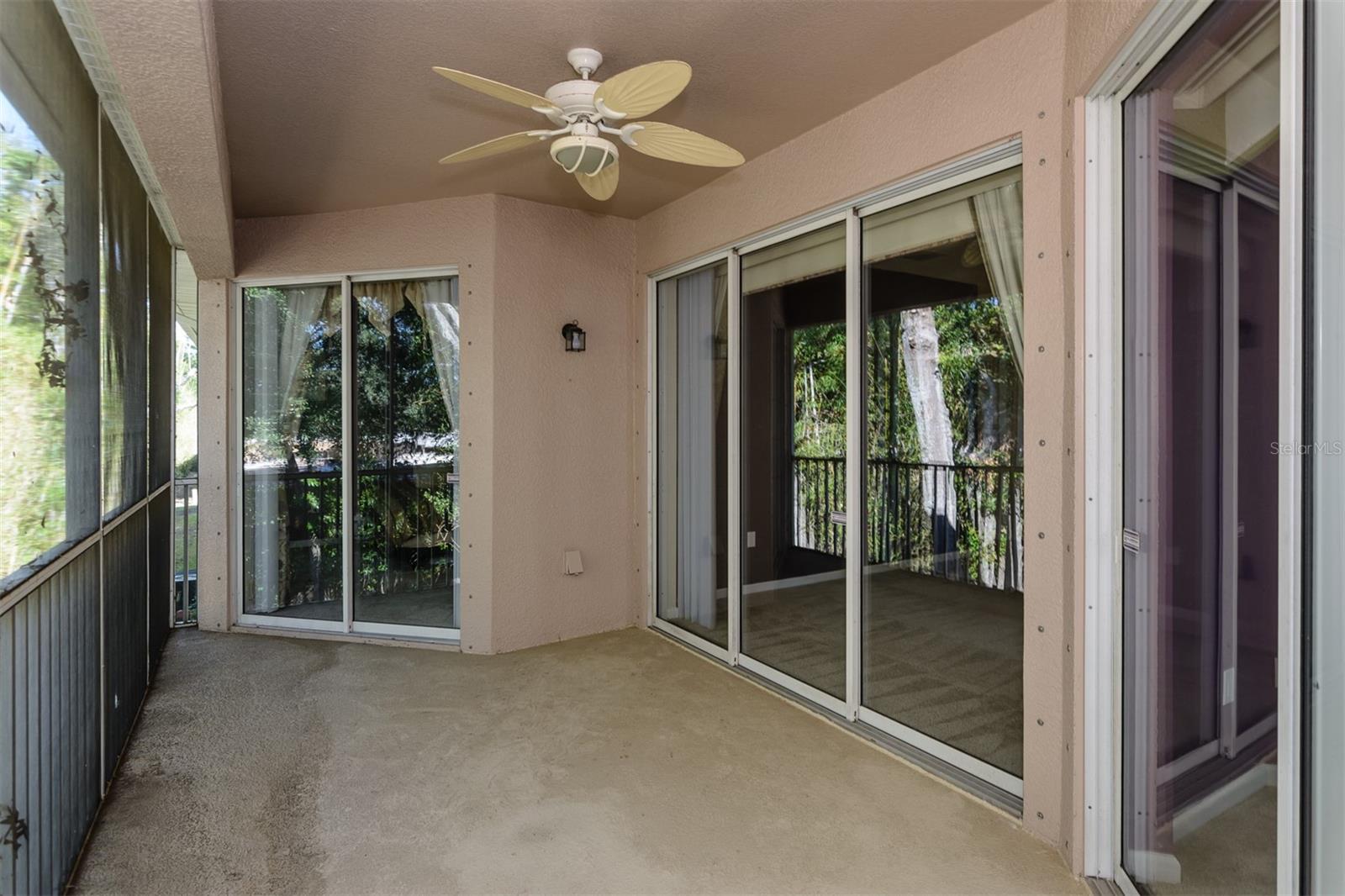 COACHMAN RESERVE CONDO - Residential