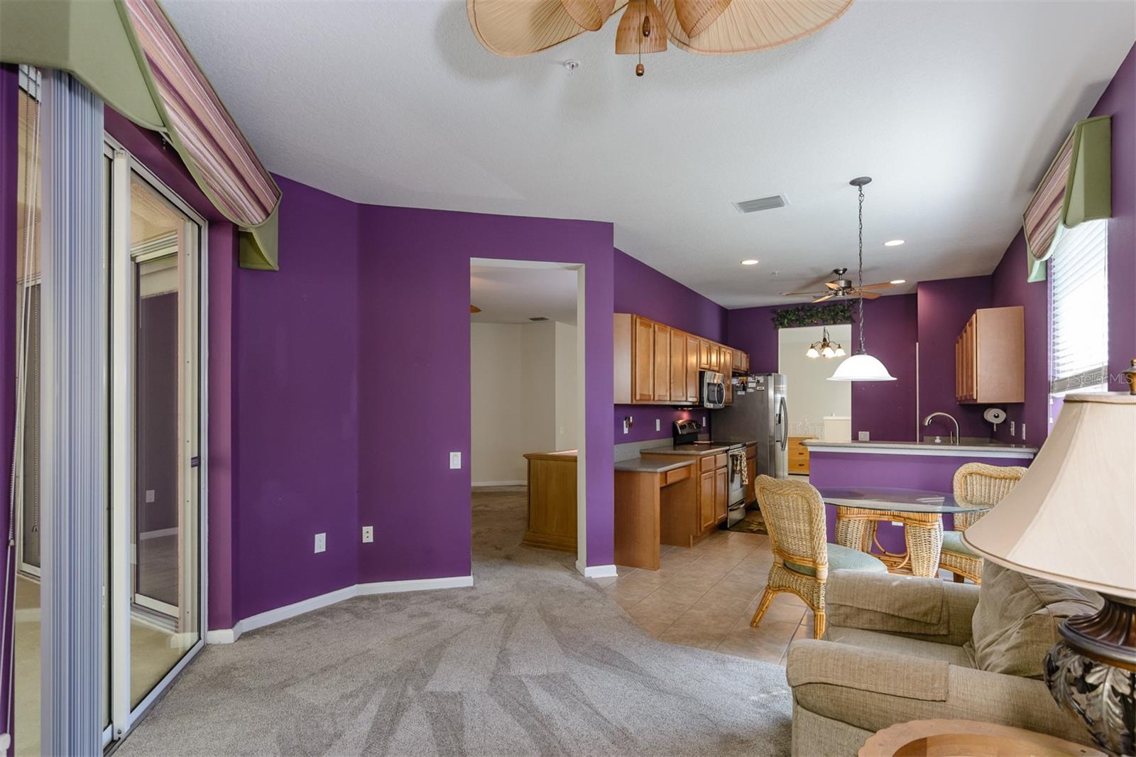 COACHMAN RESERVE CONDO - Residential