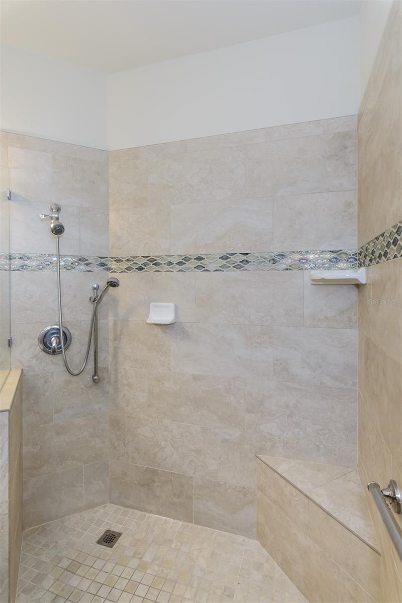 COACHMAN RESERVE CONDO - Residential