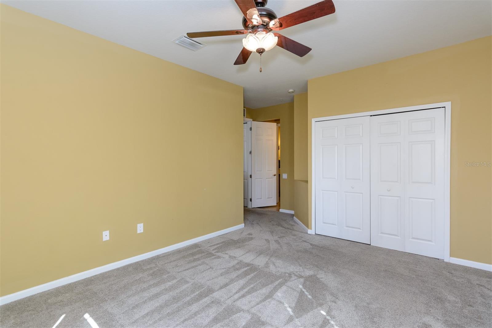 COACHMAN RESERVE CONDO - Residential