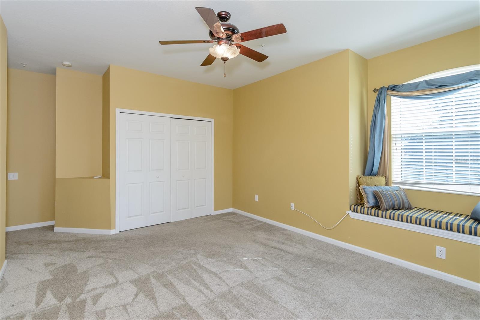 COACHMAN RESERVE CONDO - Residential