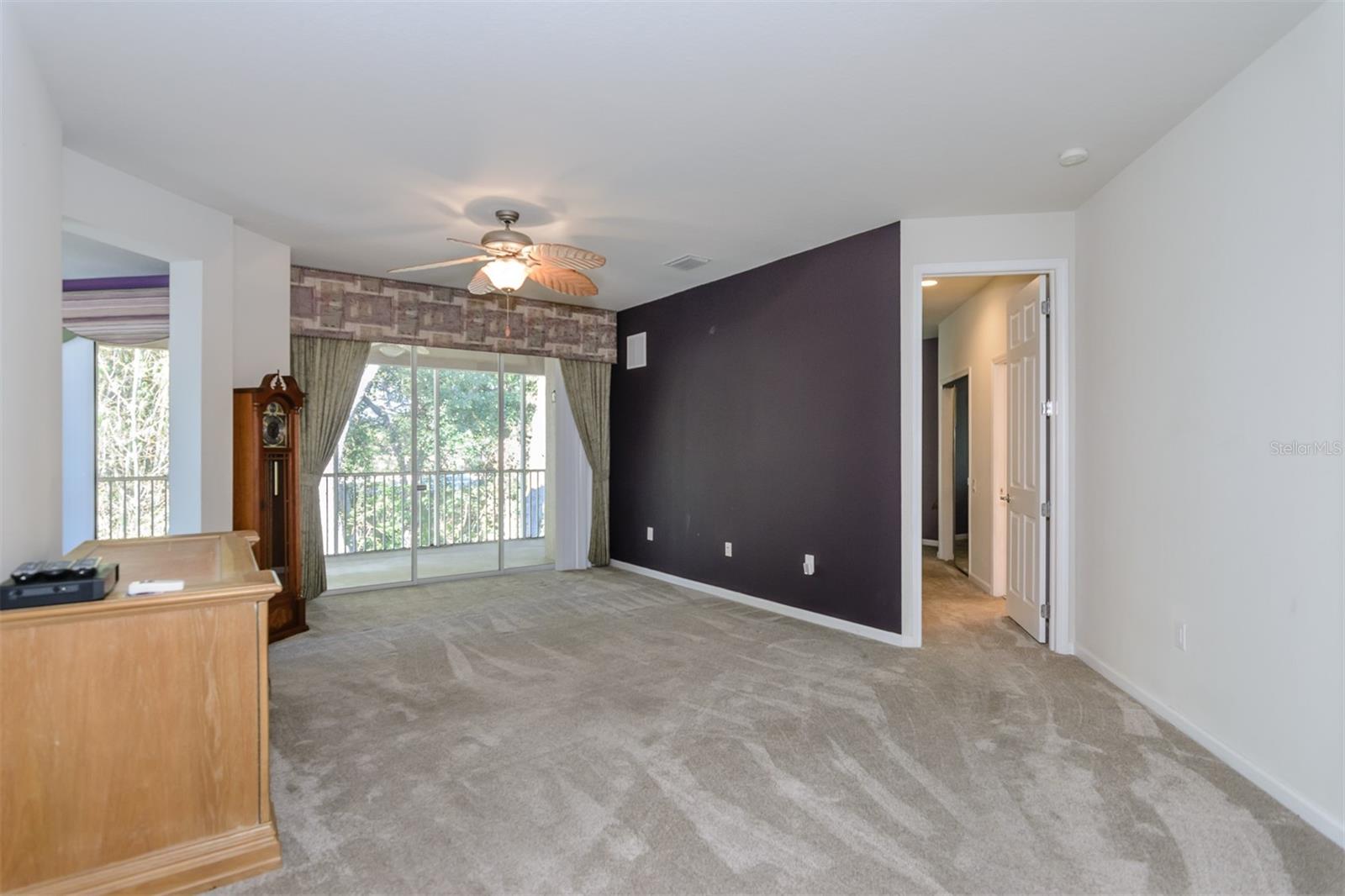 COACHMAN RESERVE CONDO - Residential