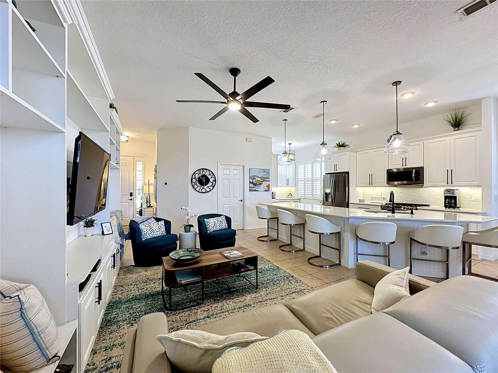 CASCADES OF GROVELAND (TRILOGY) - Residential