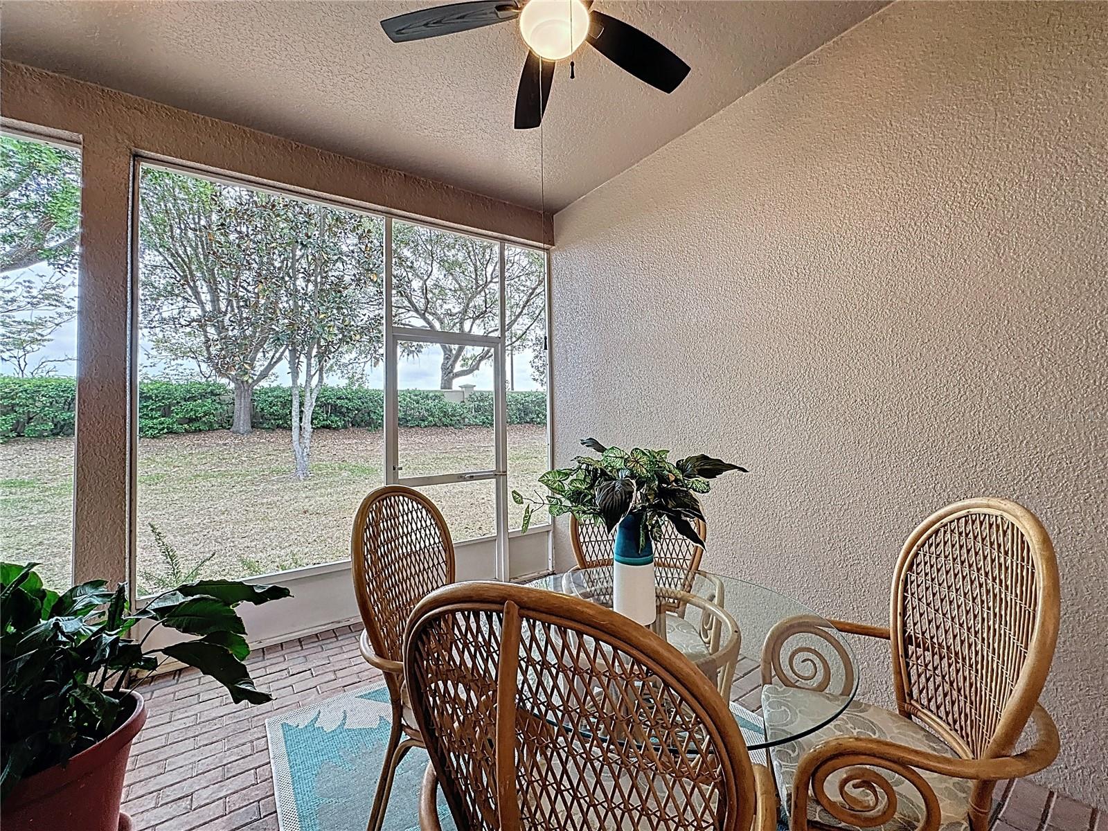 CASCADES OF GROVELAND (TRILOGY) - Residential