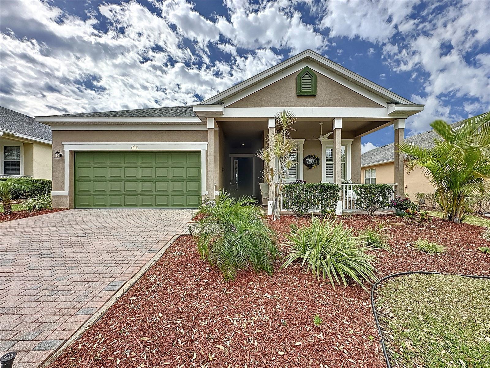 CASCADES OF GROVELAND (TRILOGY) - Residential