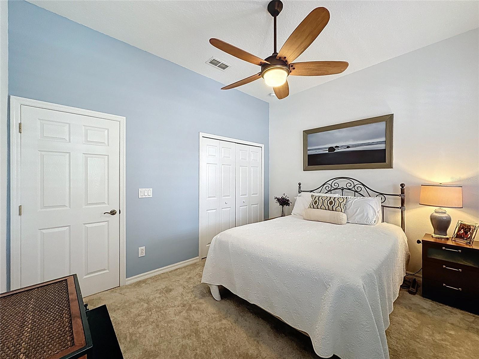 CASCADES OF GROVELAND (TRILOGY) - Residential
