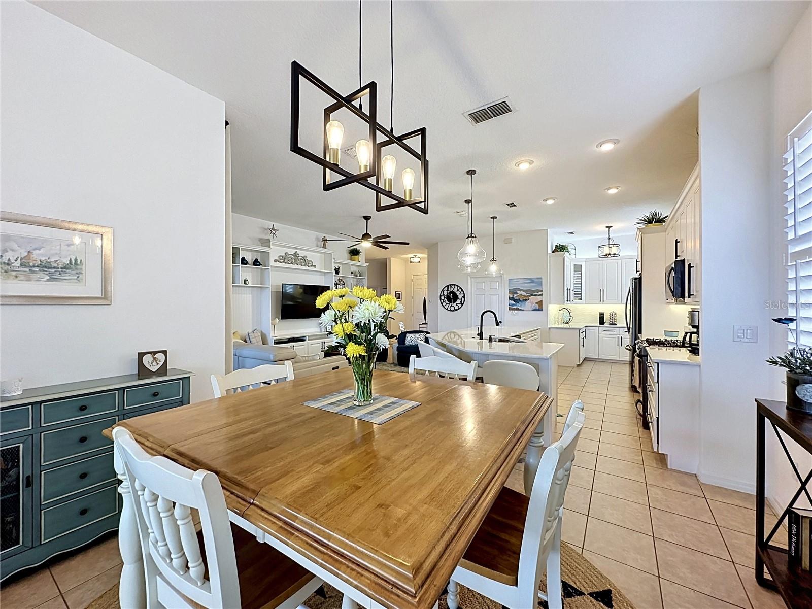 CASCADES OF GROVELAND (TRILOGY) - Residential