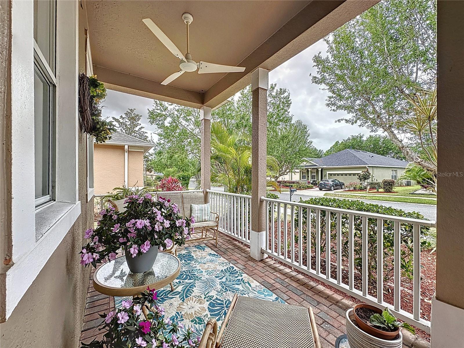 CASCADES OF GROVELAND (TRILOGY) - Residential