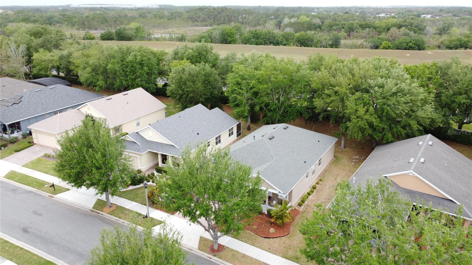 CASCADES OF GROVELAND (TRILOGY) - Residential