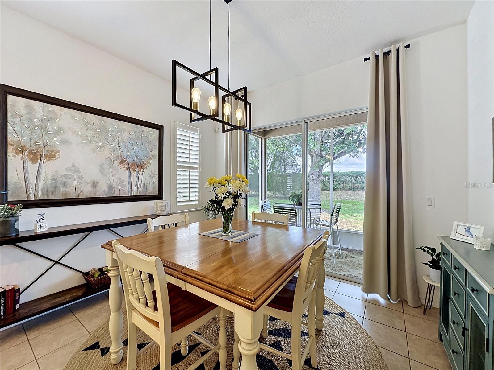 CASCADES OF GROVELAND (TRILOGY) - Residential