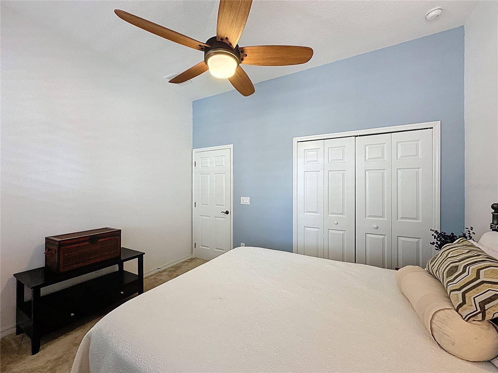 CASCADES OF GROVELAND (TRILOGY) - Residential