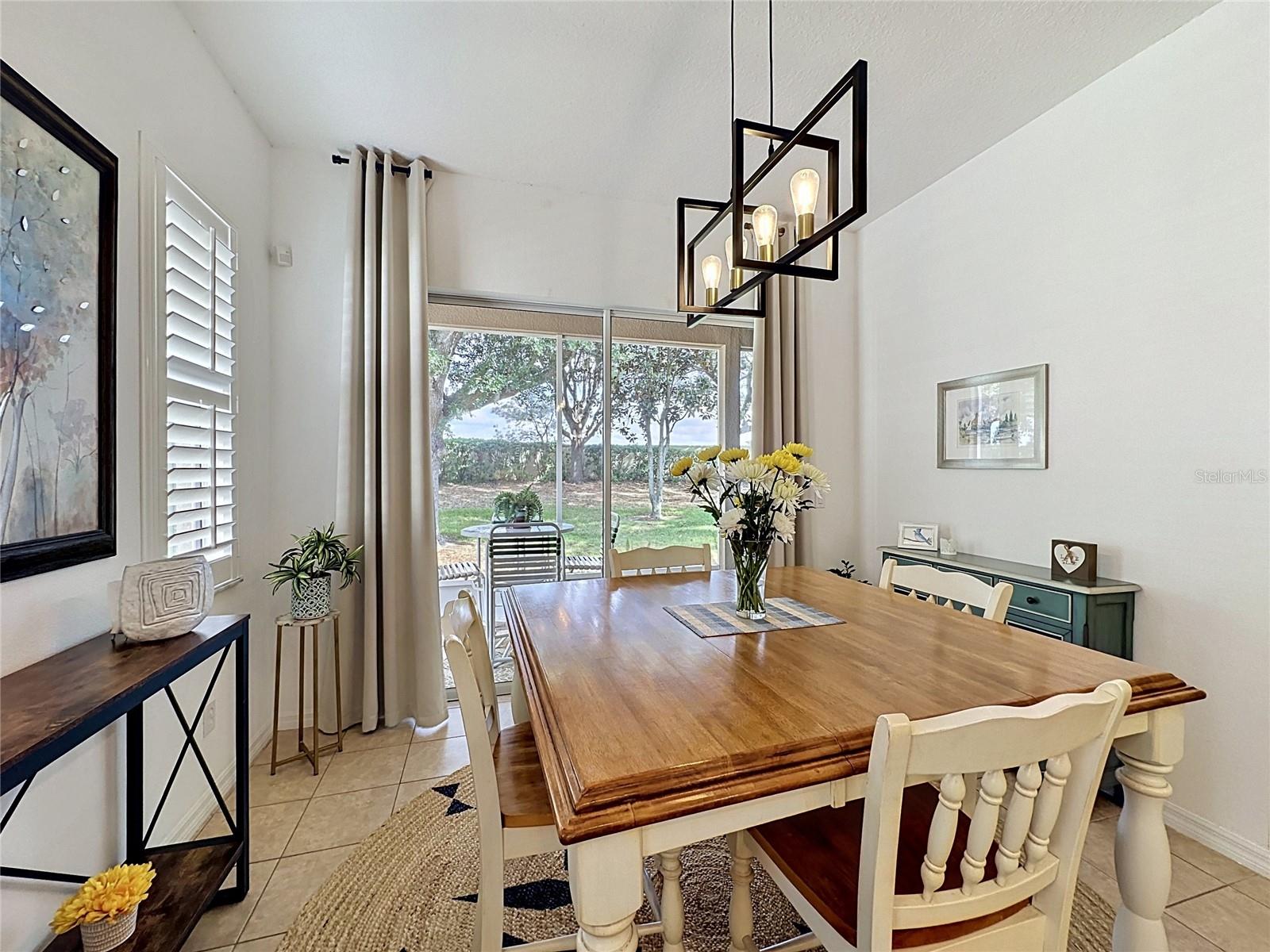 CASCADES OF GROVELAND (TRILOGY) - Residential
