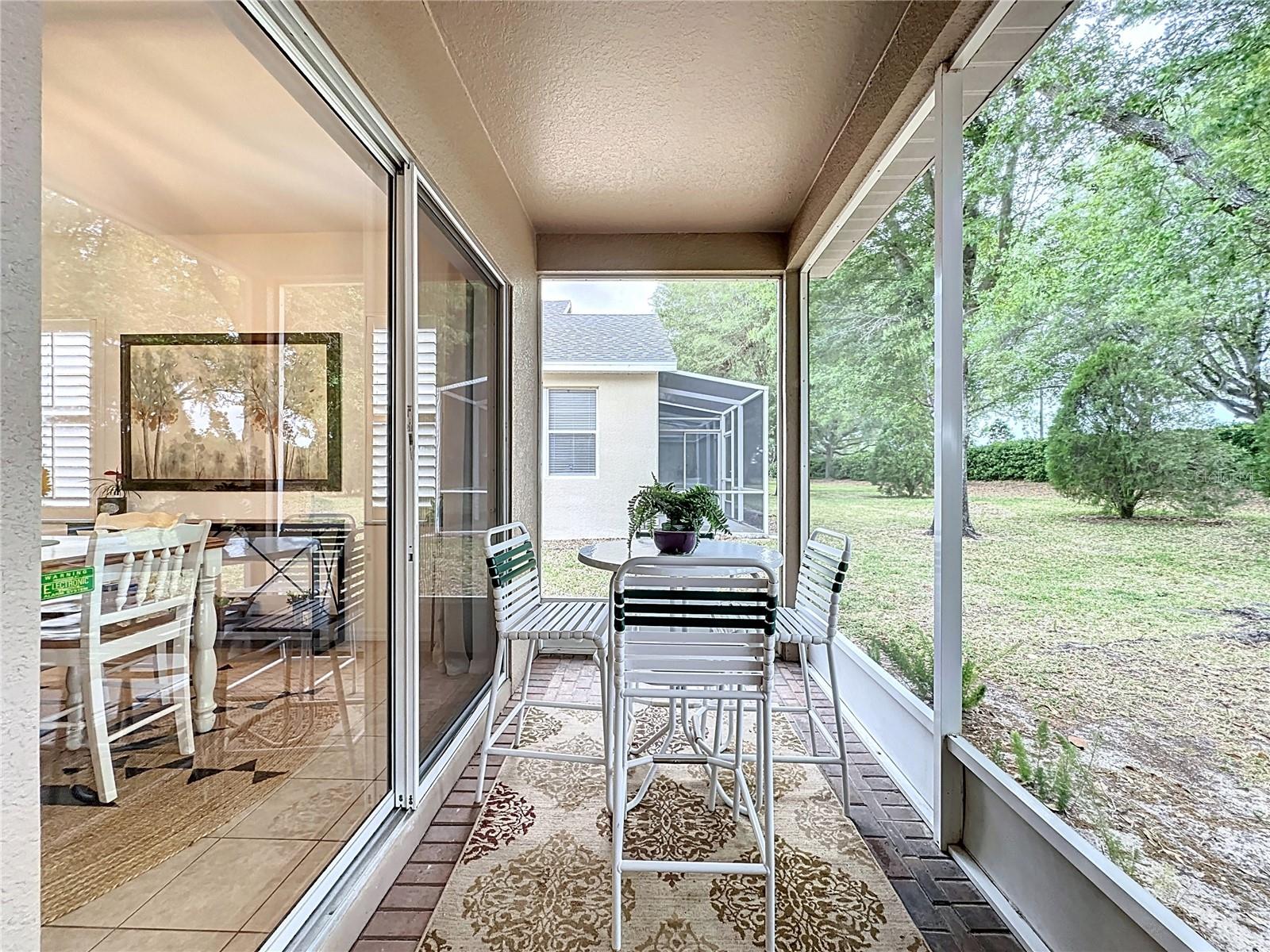 CASCADES OF GROVELAND (TRILOGY) - Residential