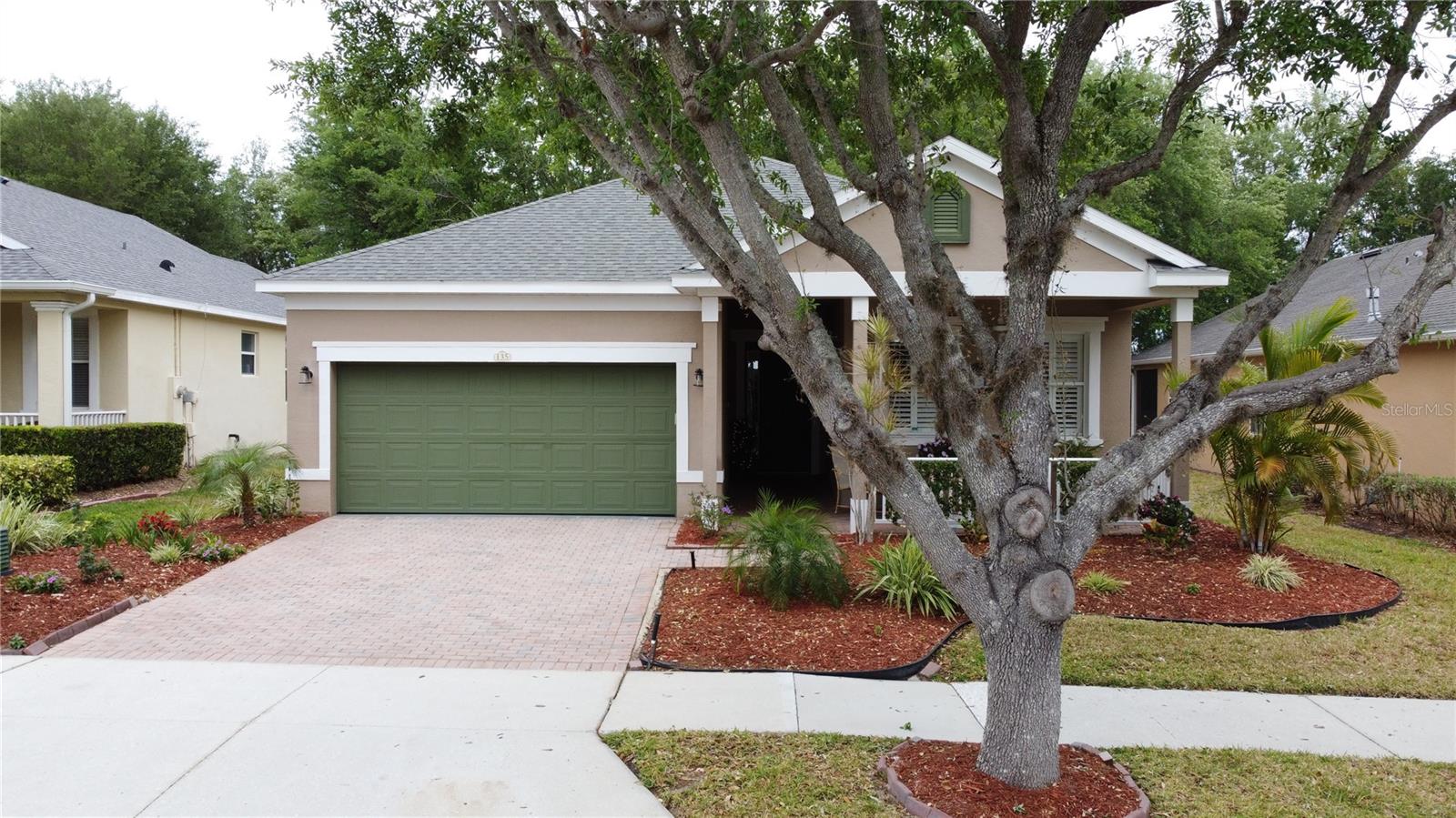 CASCADES OF GROVELAND (TRILOGY) - Residential