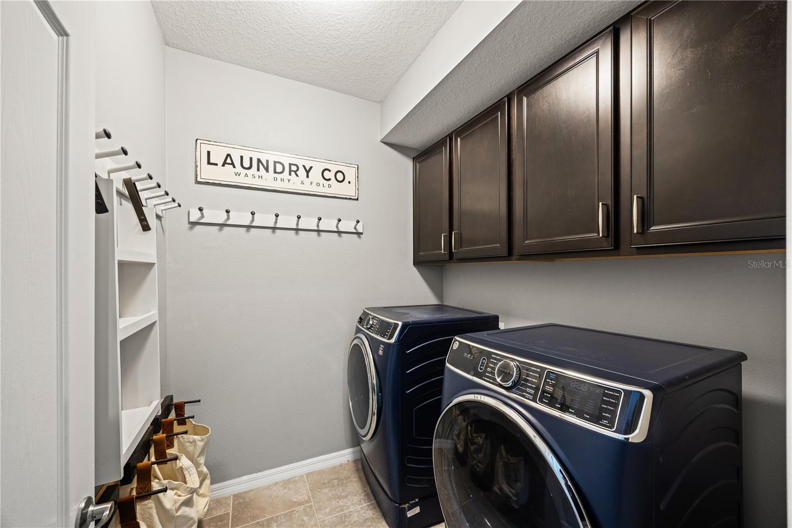 FAIRWAYS/BENT TREE - Residential