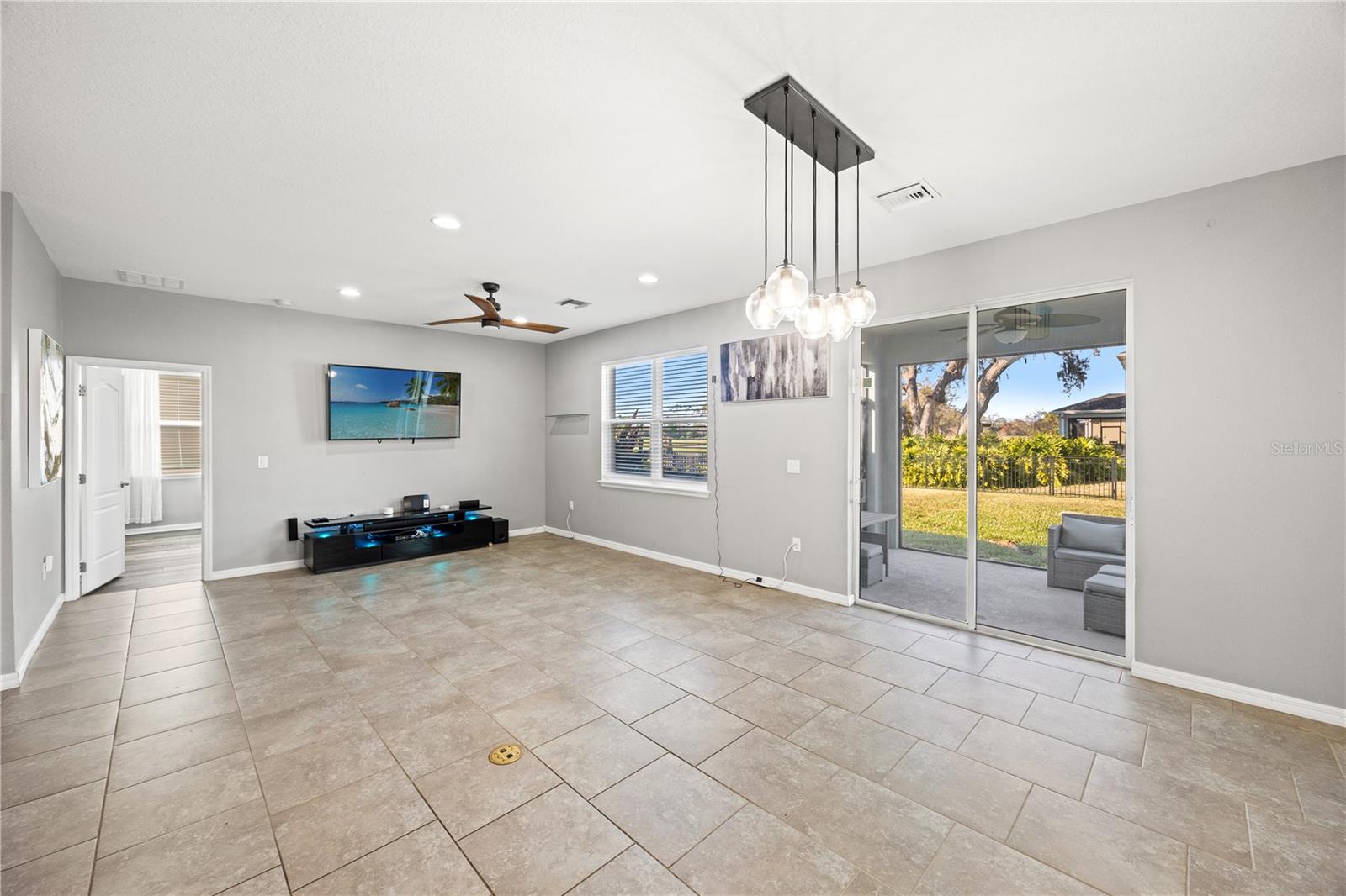 FAIRWAYS/BENT TREE - Residential