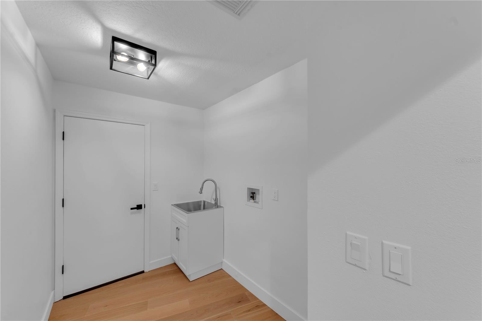 ESTATES AT COBBS LANDING THE PH II - Residential