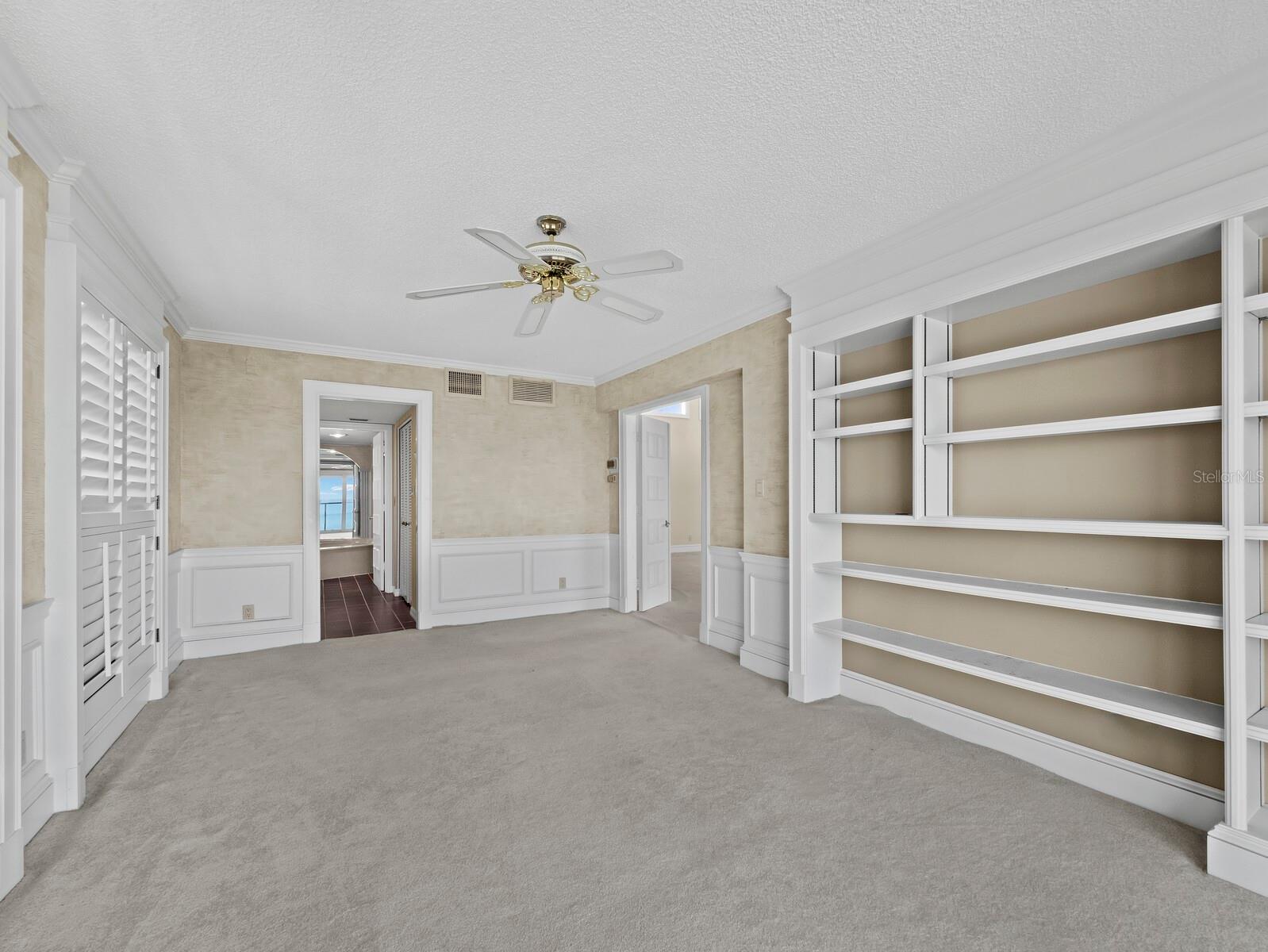 WINDWARD PASSAGE - Residential