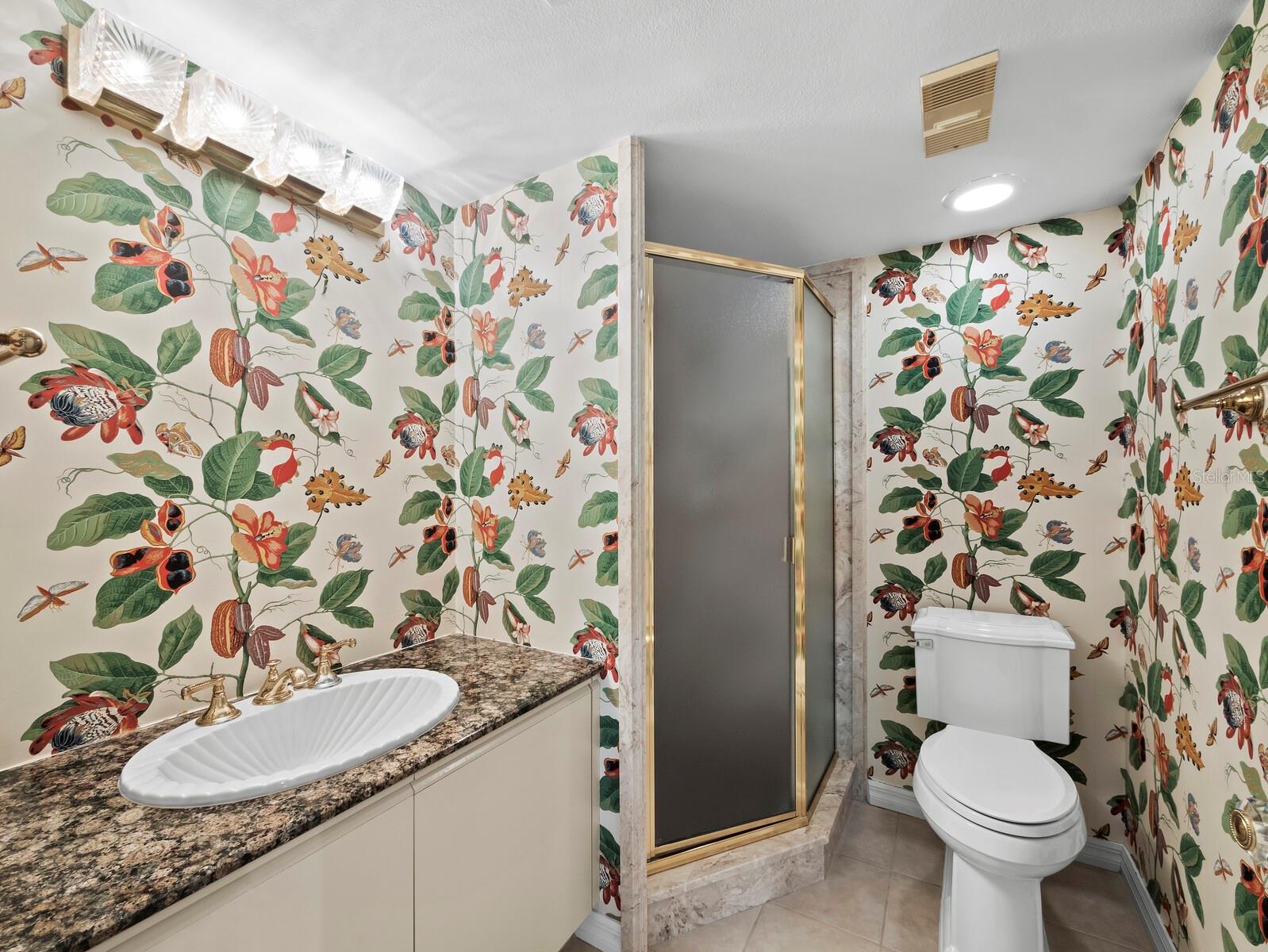 WINDWARD PASSAGE - Residential