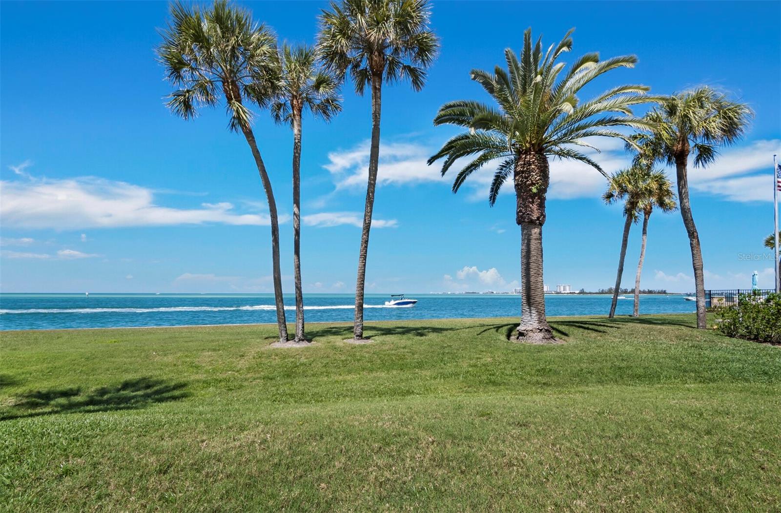 WINDWARD PASSAGE - Residential