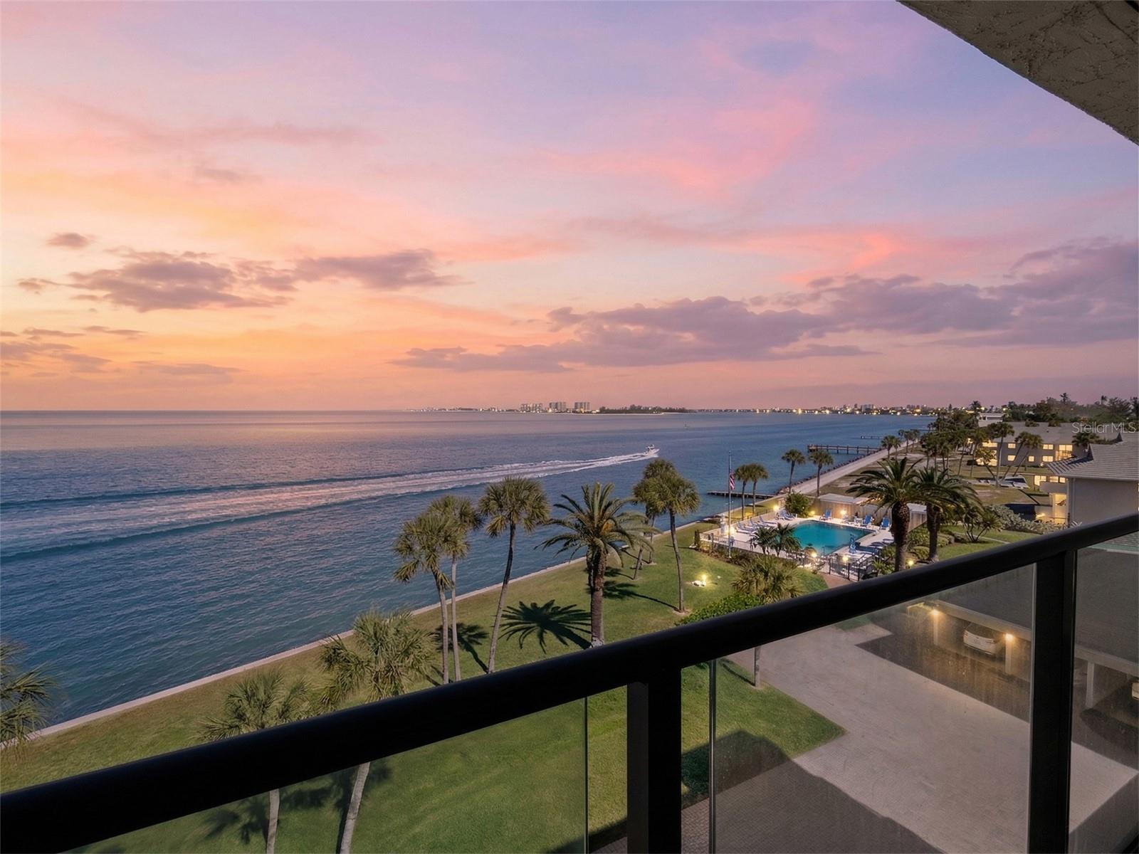 WINDWARD PASSAGE - Residential