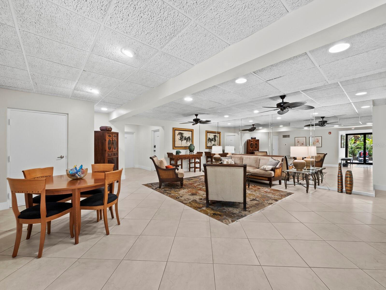 WINDWARD PASSAGE - Residential