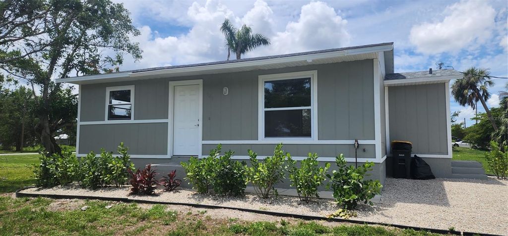 Photo of 541 E Virginia Avenue, Punta Gorda, FL 33950 (MLS # C7522394)