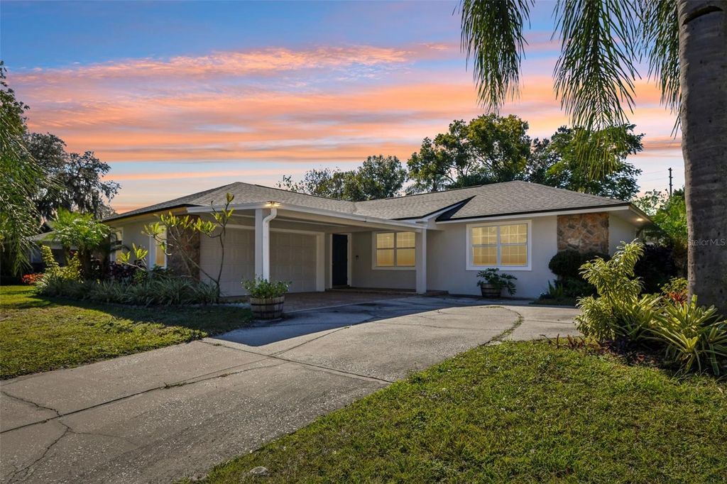 Photo of 3236 Knottypine Avenue, Winter Park, FL 32792 (MLS # O6364200)