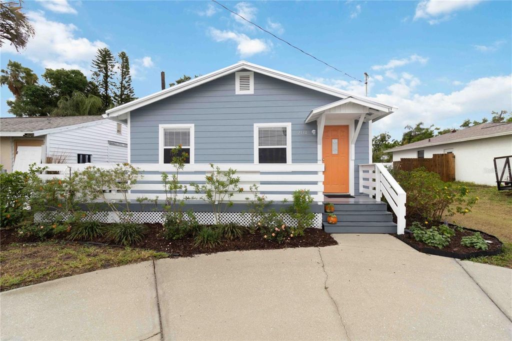 Photo of 2134 Hively Street, Sarasota, FL 34231 (MLS # A4689194)