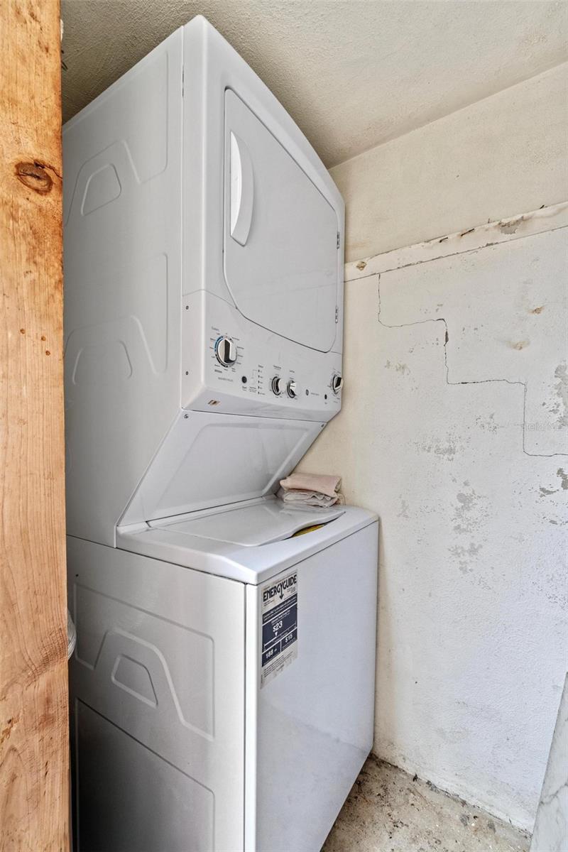 BELLEAIR PALMS TERRACE CONDO 1 - Residential