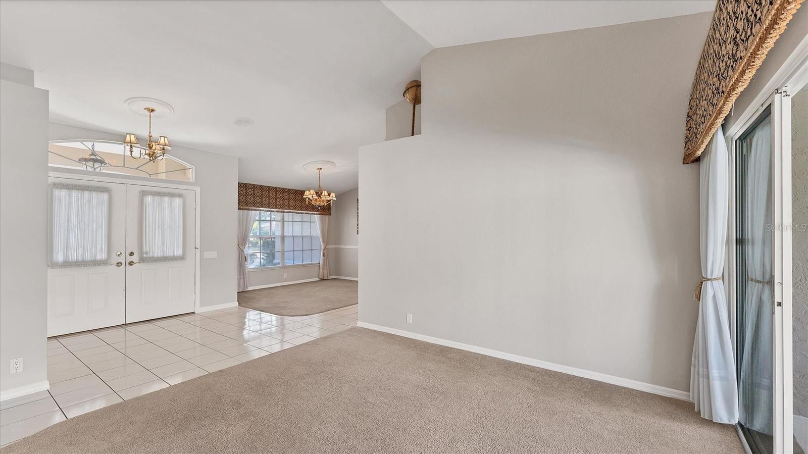 RIVER CLUB - Residential