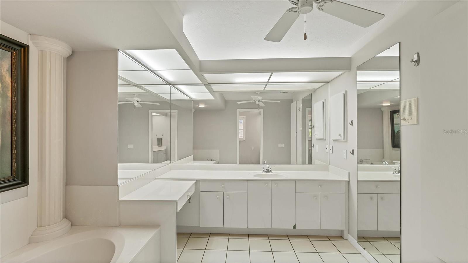 RIVER CLUB - Residential