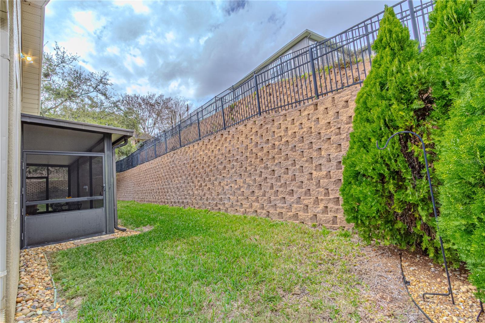 DUNHILL AT ERROL ESTS - Residential