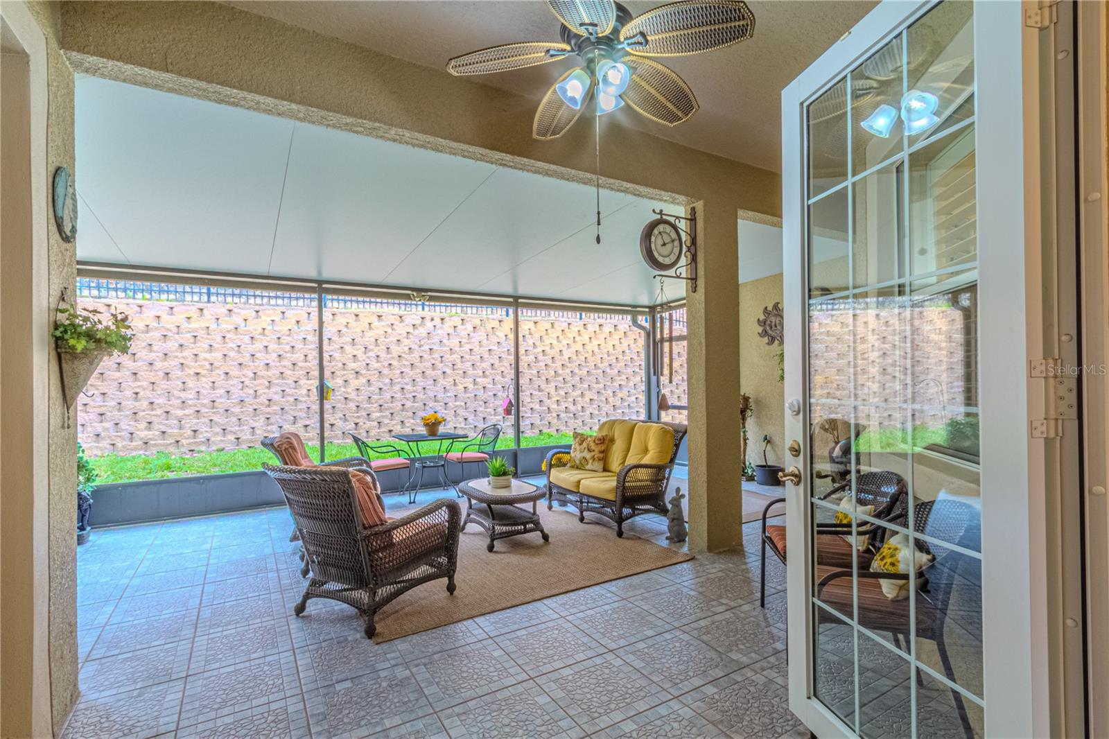 DUNHILL AT ERROL ESTS - Residential