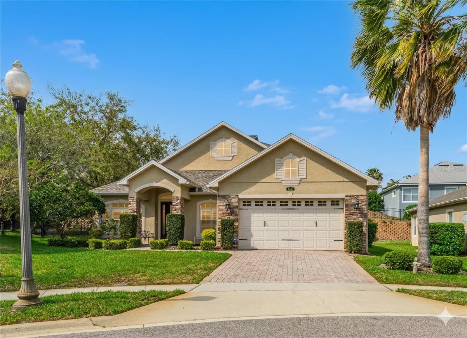 DUNHILL AT ERROL ESTS - Residential