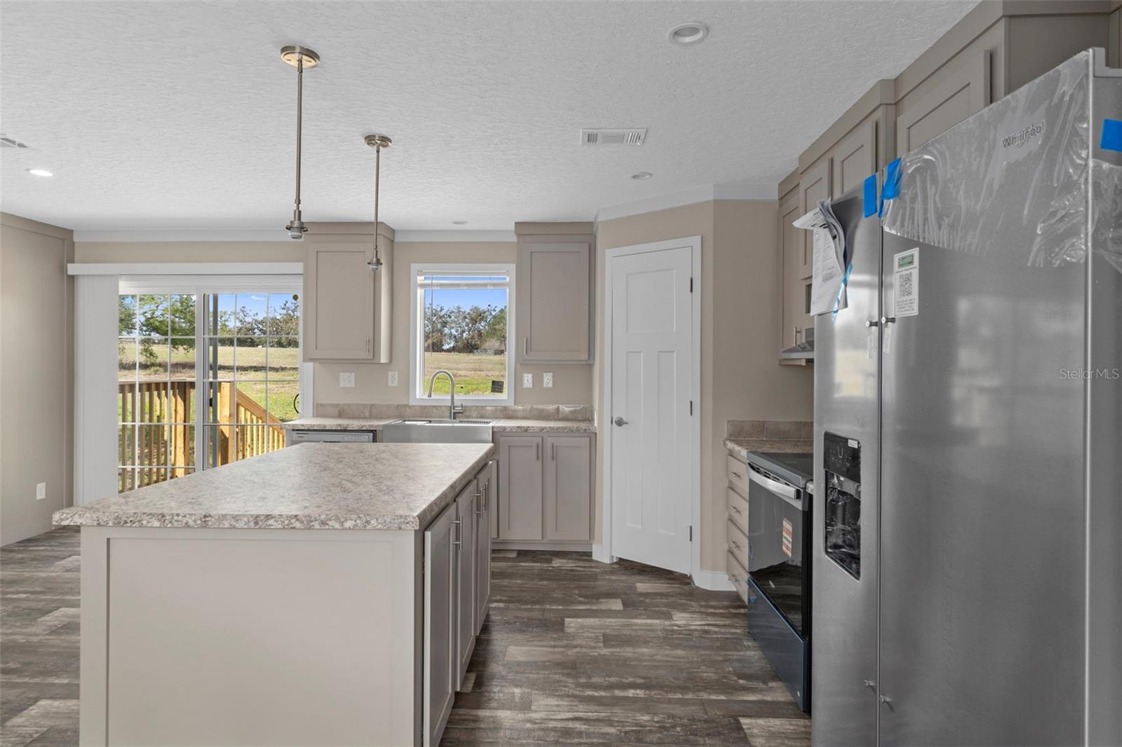 ZEPHYRHILLS COLONY CO - Residential