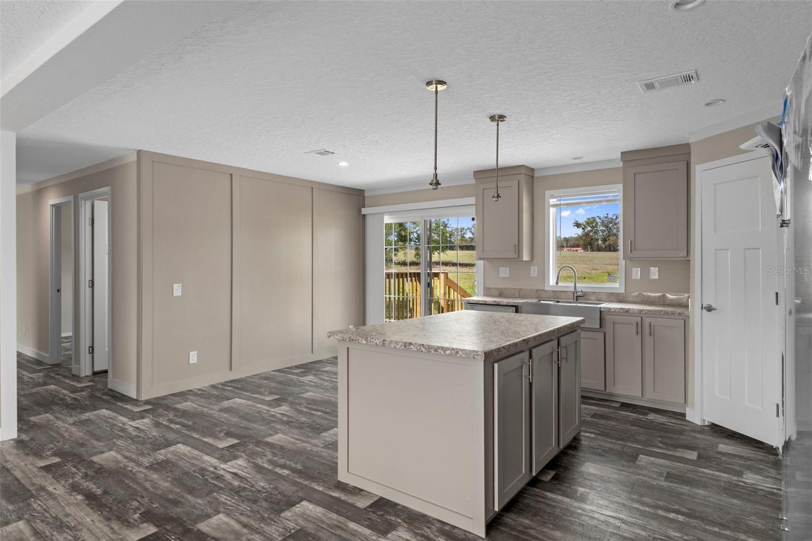 ZEPHYRHILLS COLONY CO - Residential