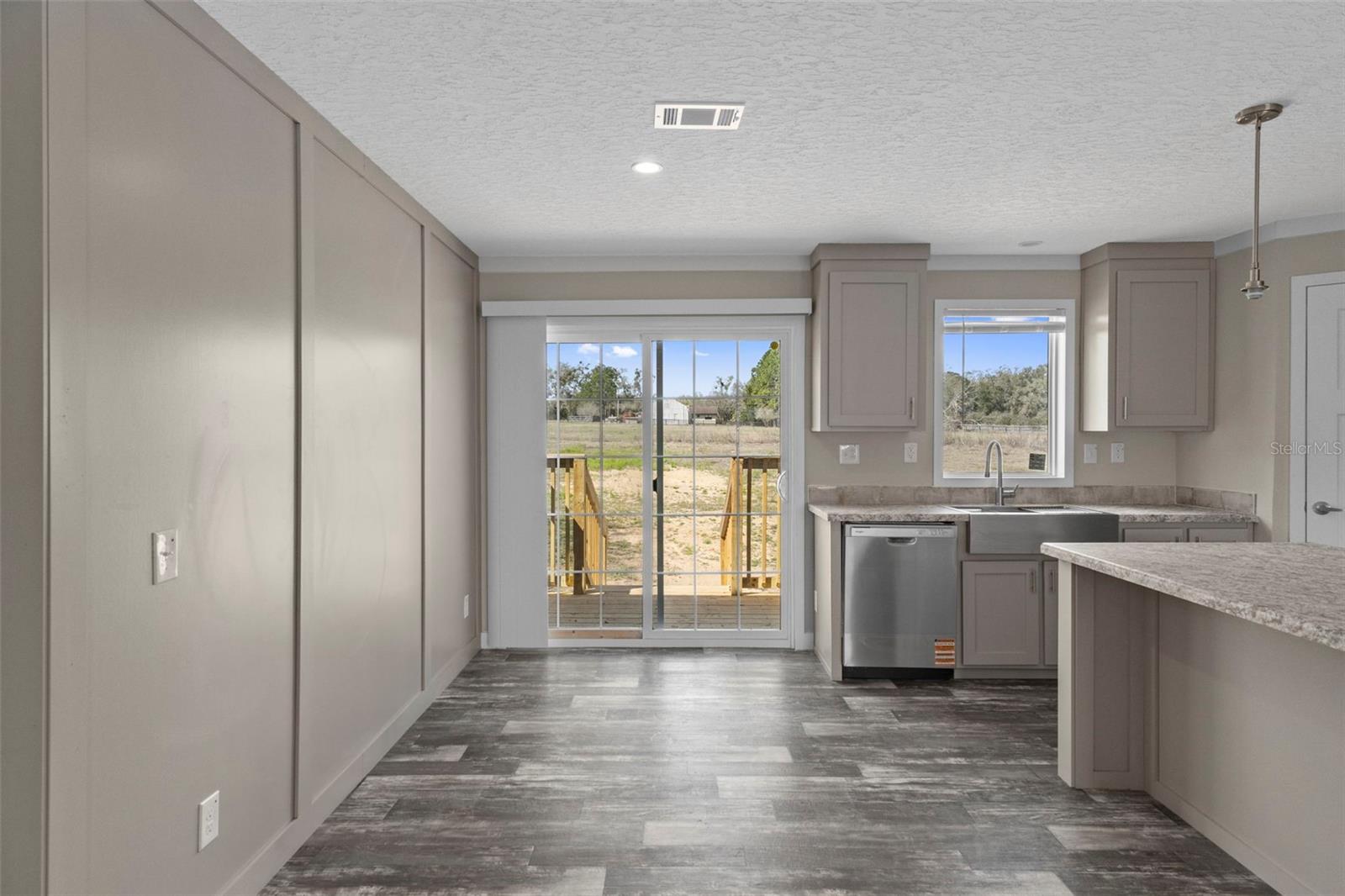 ZEPHYRHILLS COLONY CO - Residential