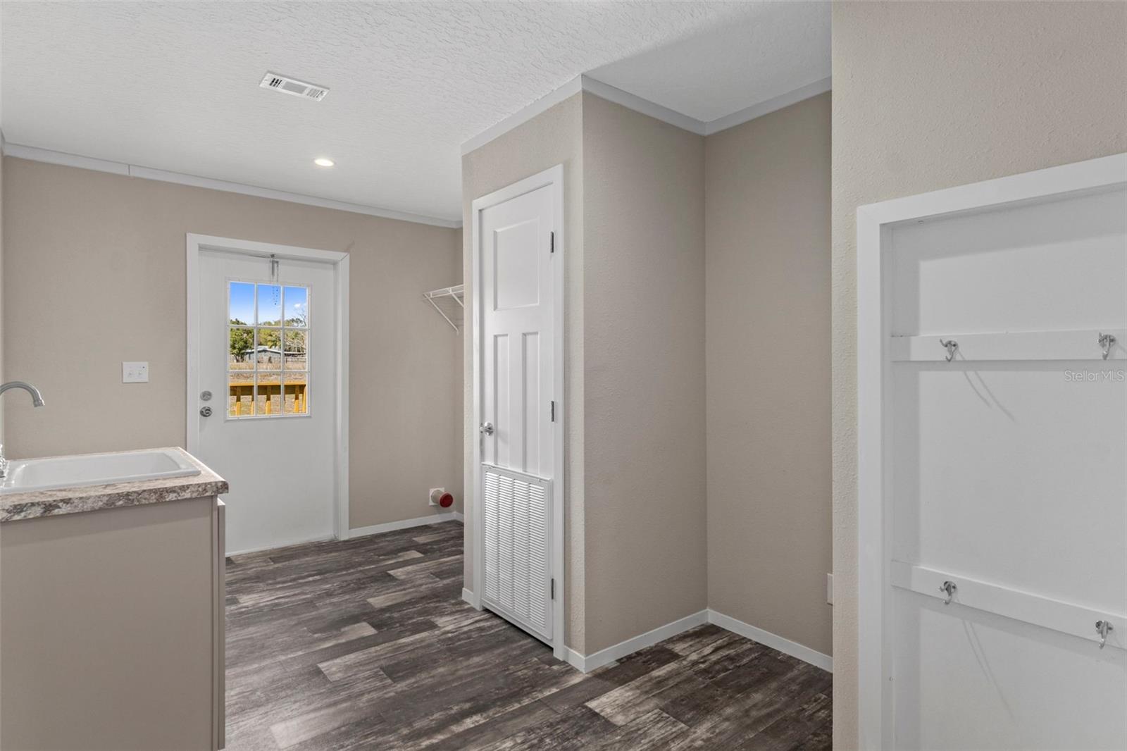 ZEPHYRHILLS COLONY CO - Residential