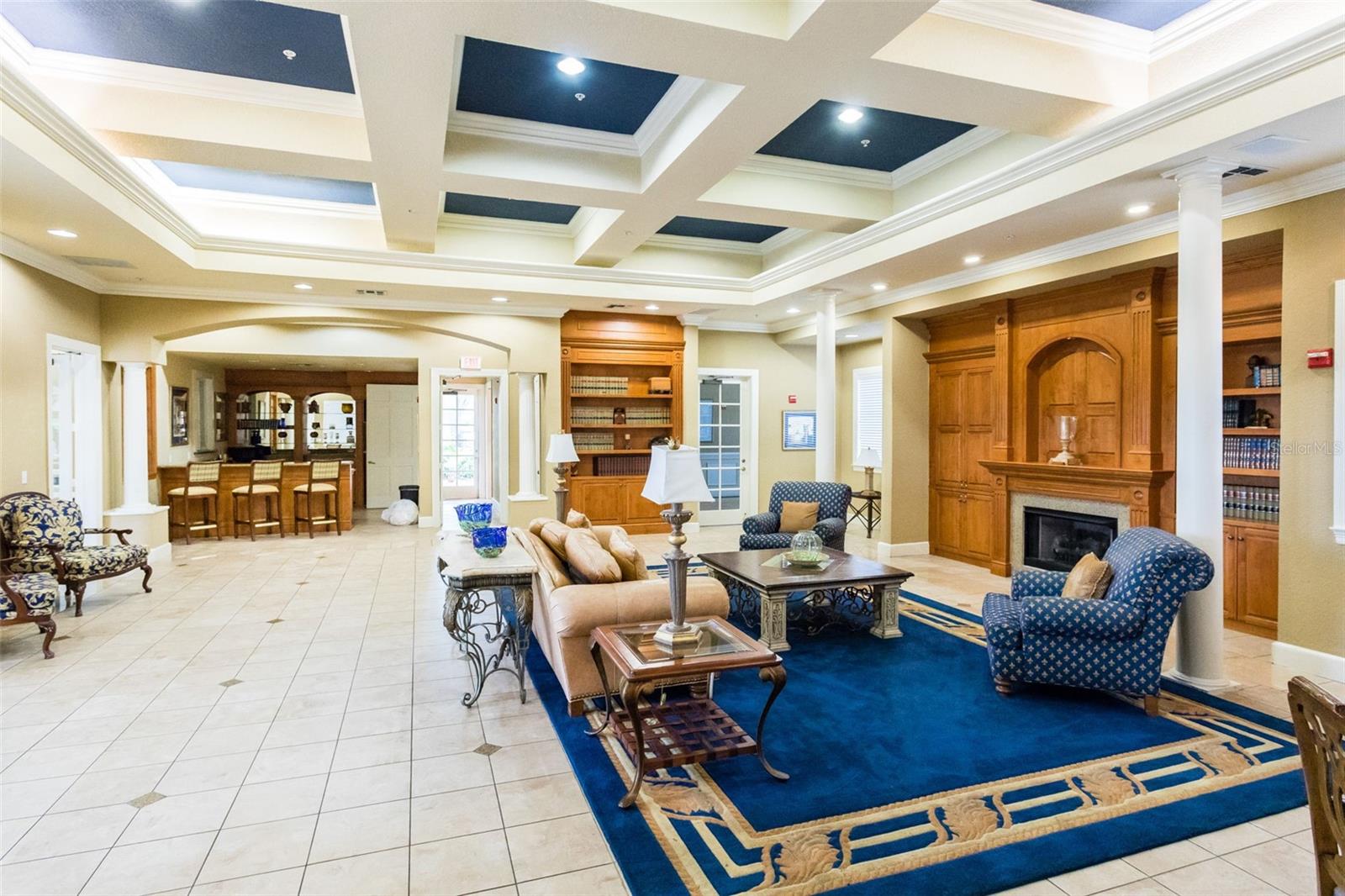 VISCONTI WEST CONDO - Residential