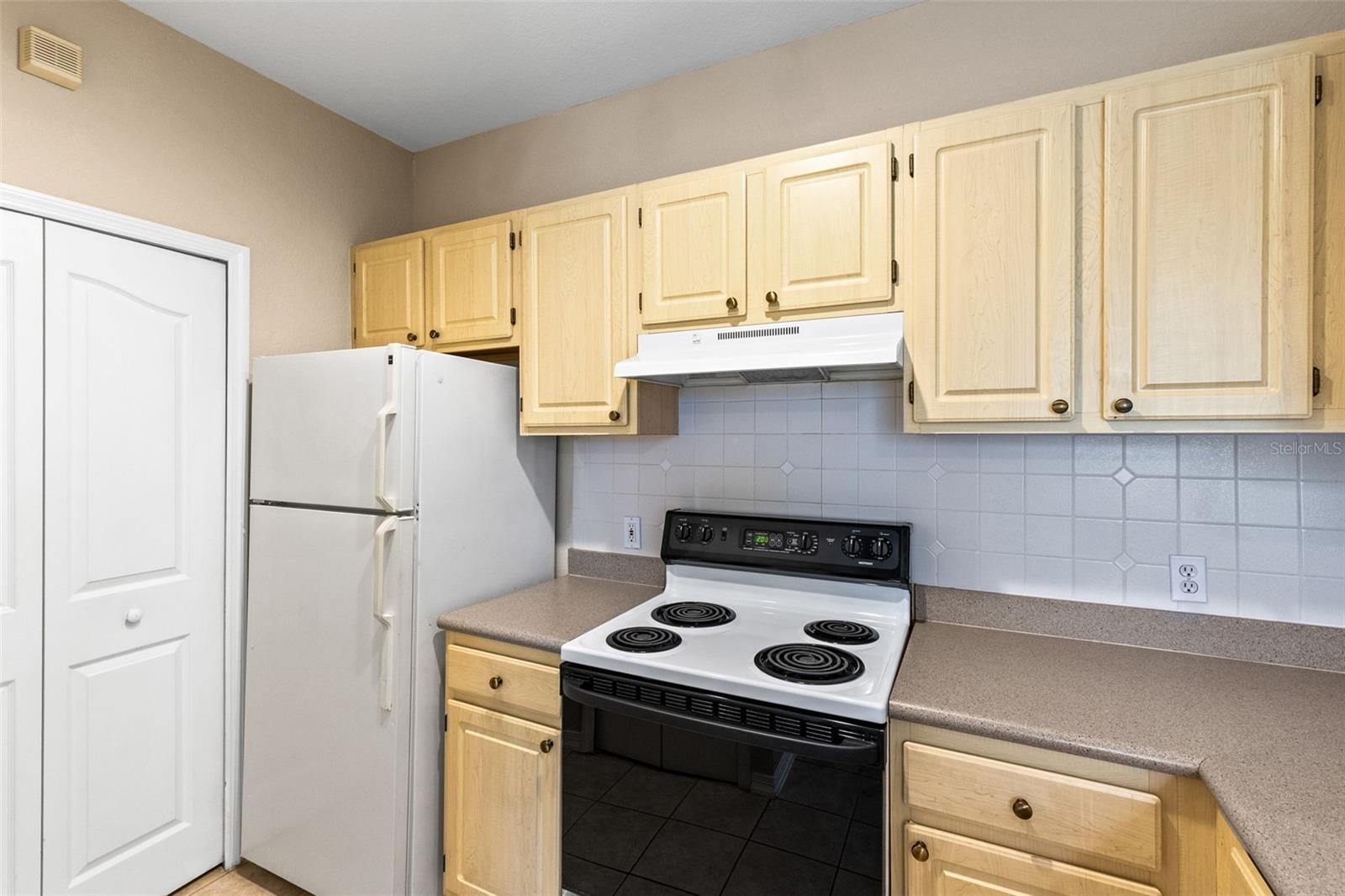 VISCONTI WEST CONDO - Residential