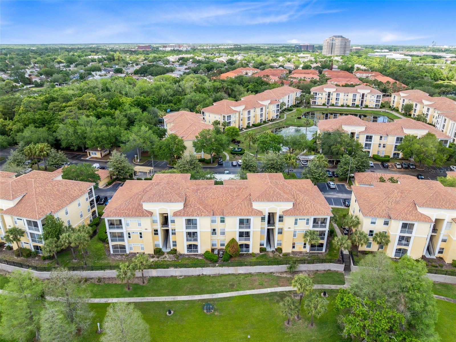 VISCONTI WEST CONDO - Residential