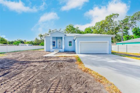 Photo of 11111 Hackney Drive, Riverview, FL 33578 (MLS # A4661776)