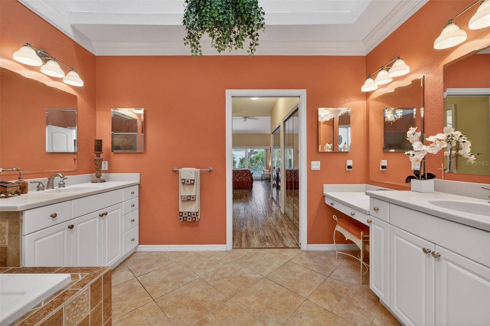 GLENEAGLES- FOREST RETREAT - Residential