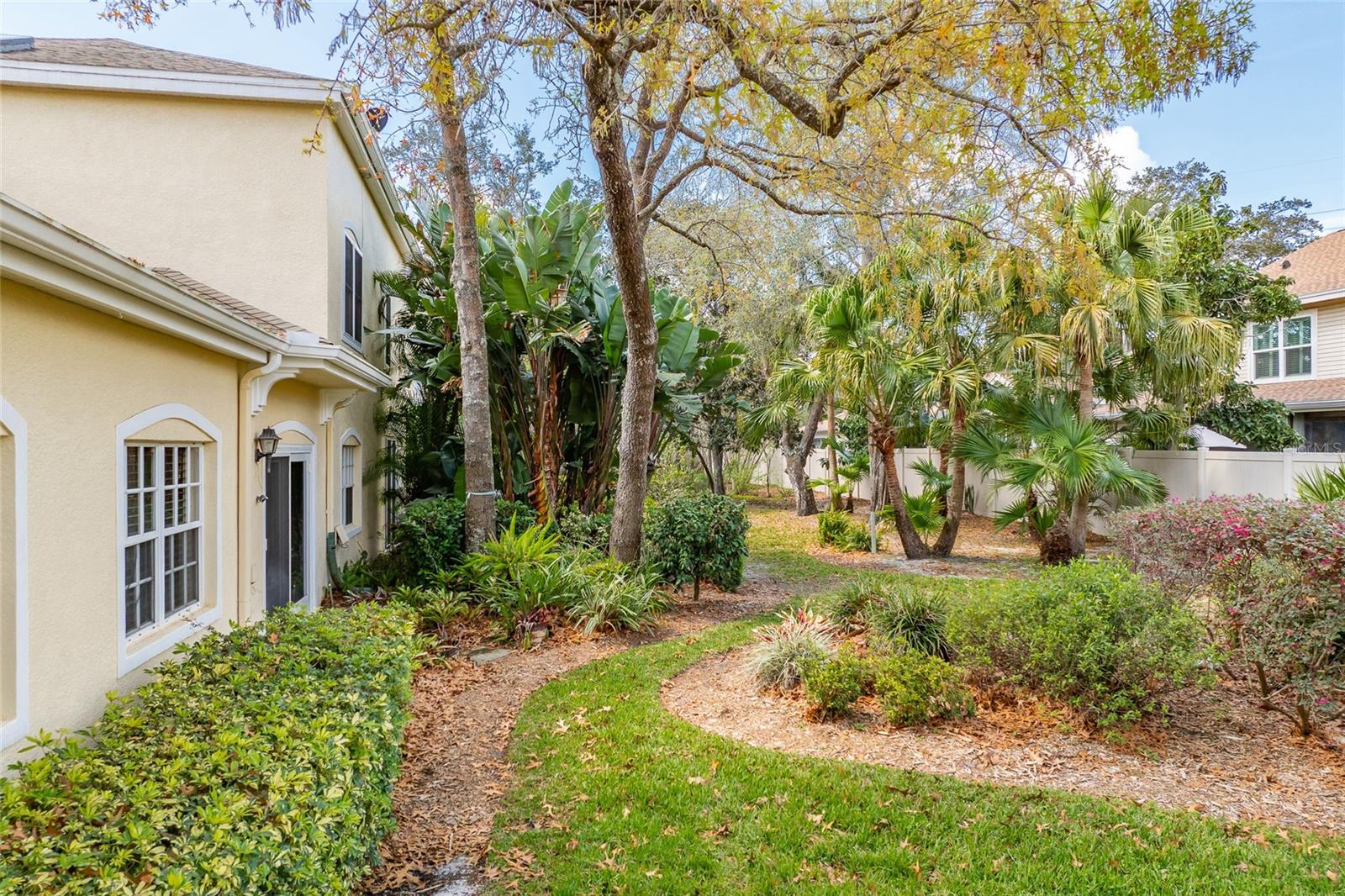 GLENEAGLES- FOREST RETREAT - Residential