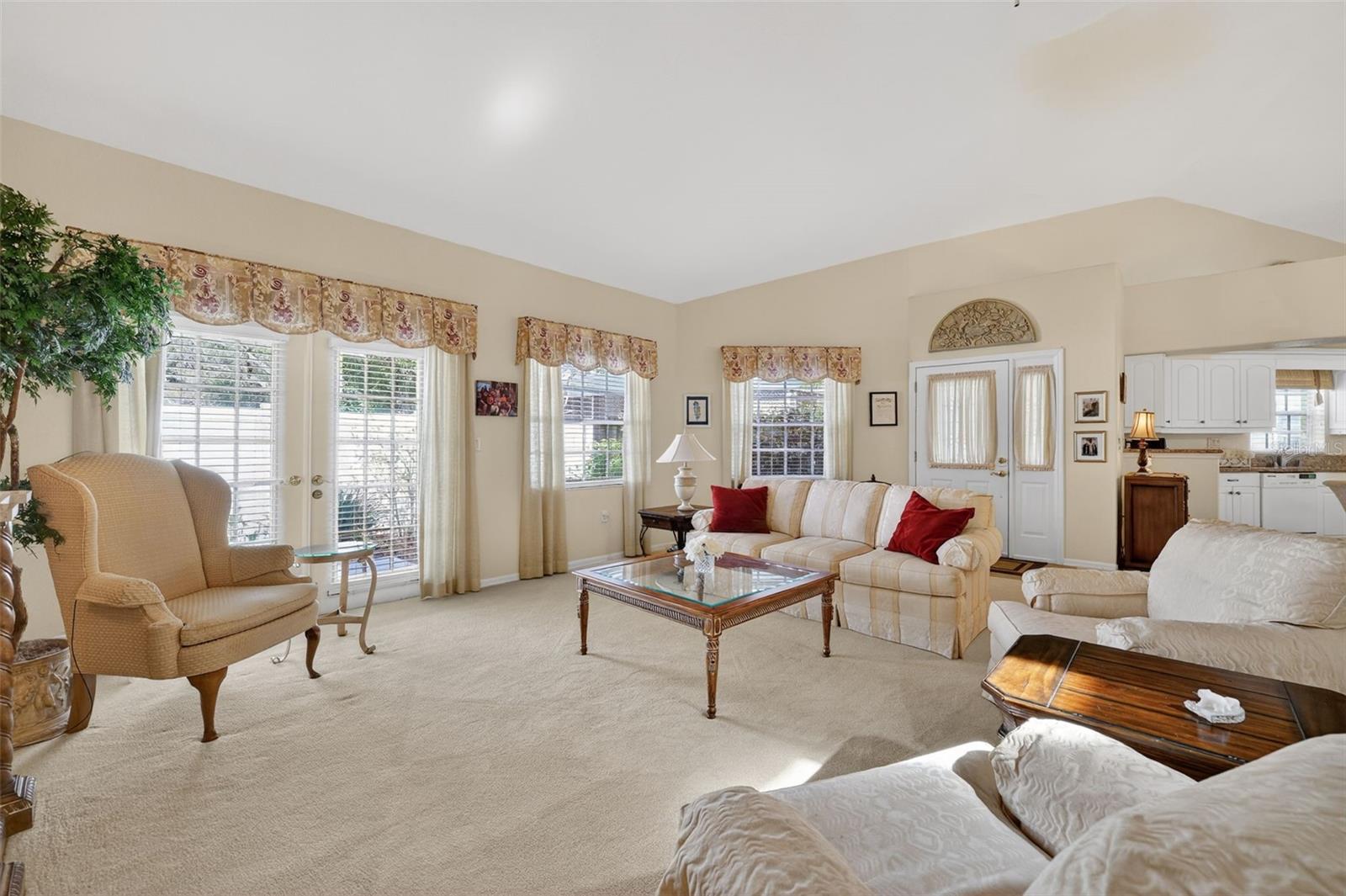 2189 OAK FOREST LANE