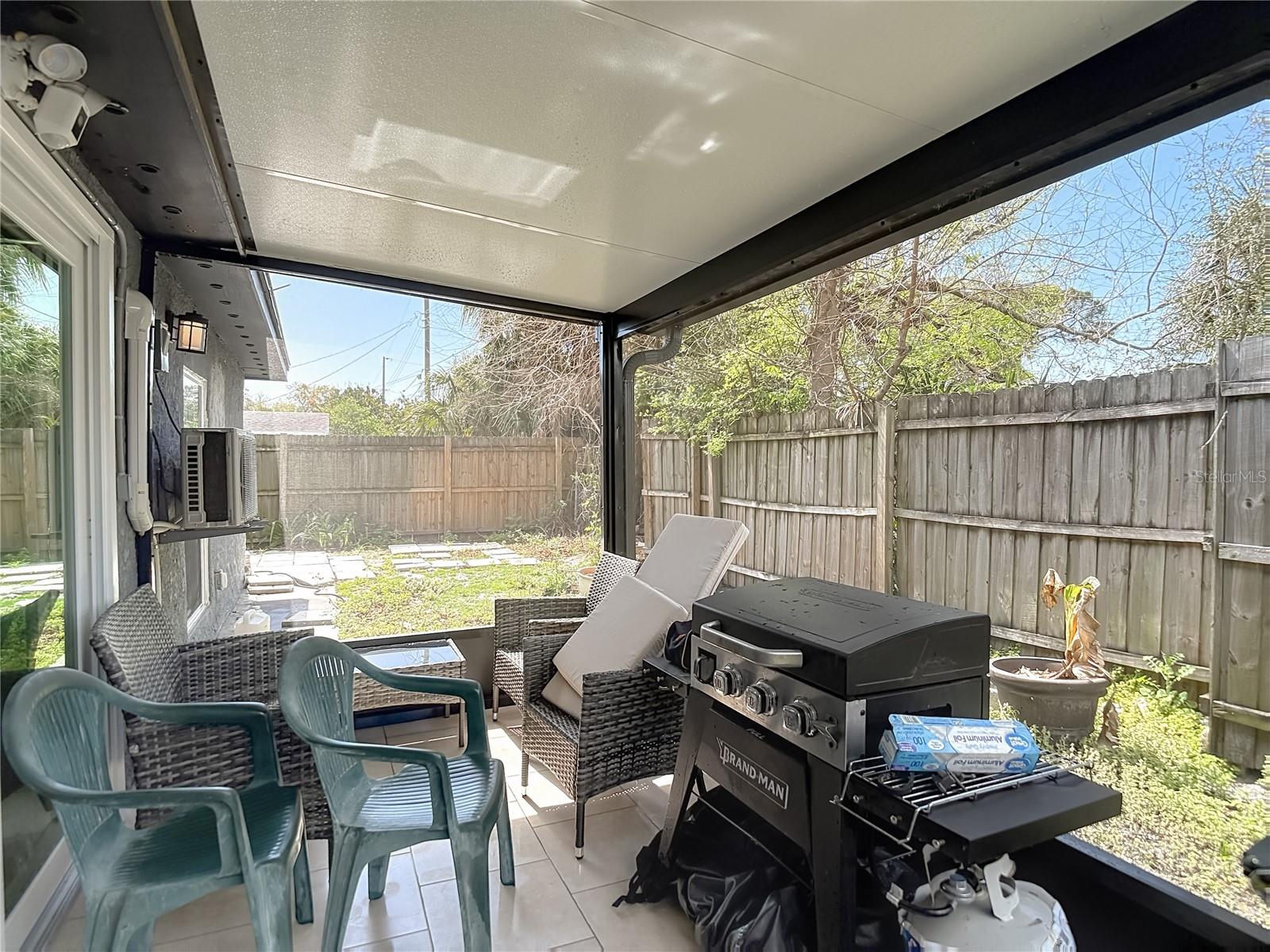 TOWNN COUNTRY PARK UN 06 - Residential