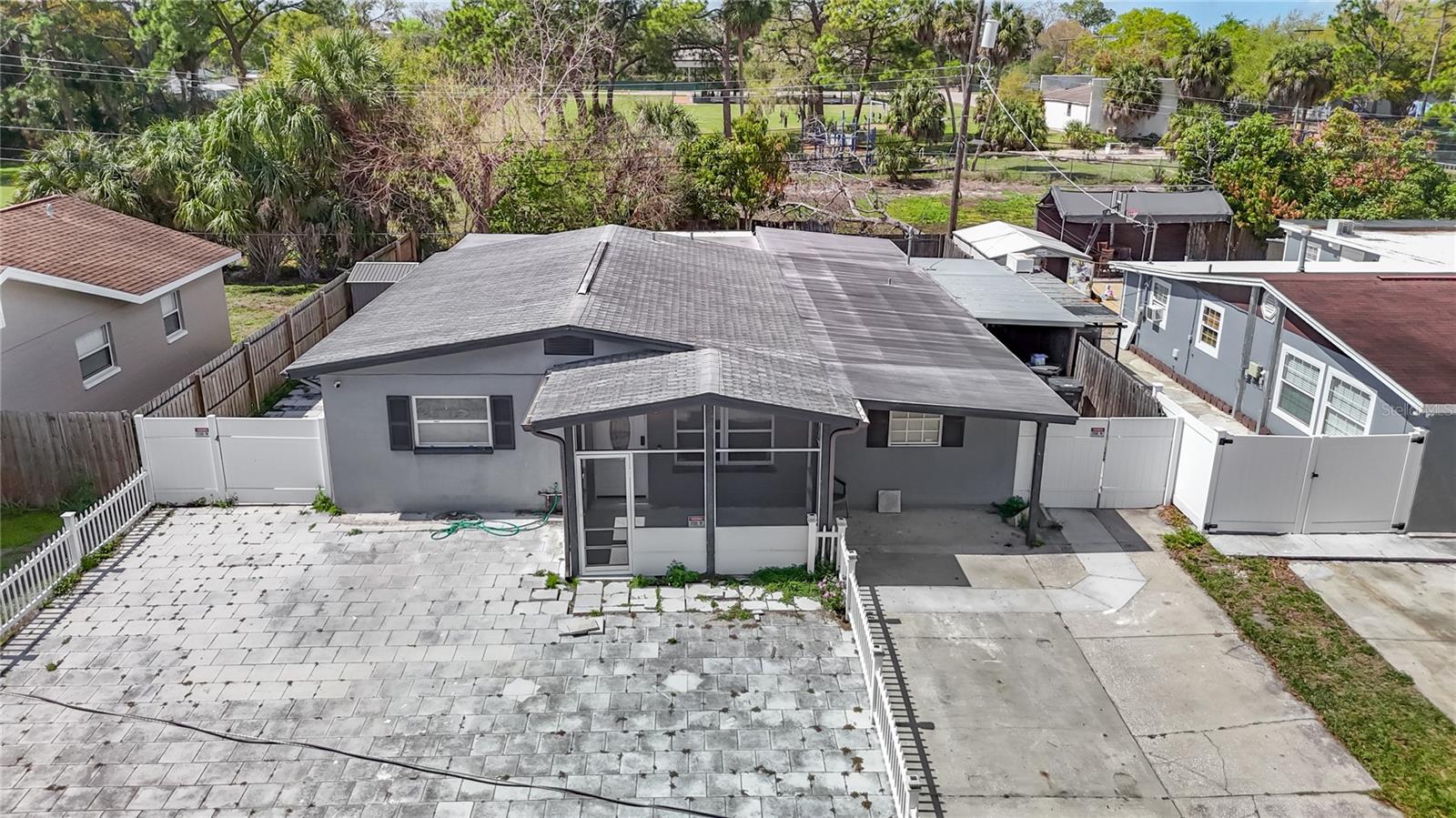 TOWNN COUNTRY PARK UN 06 - Residential