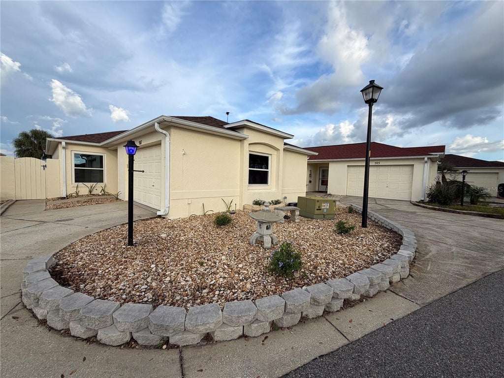 Photo of 507 Alameda Avenue, The Villages, FL 32159 (MLS # O6441768)